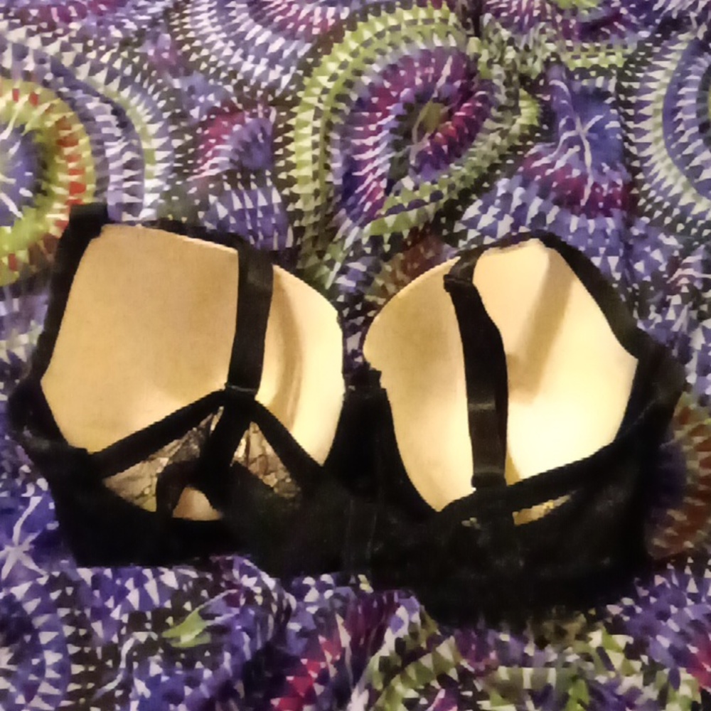 Women's bra - Picture 3 of 3